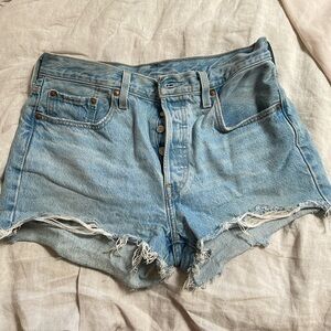 Levi’s 501 short size 29